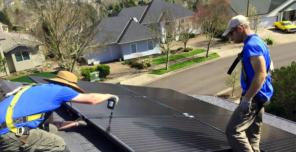 Roof Mounted Residential Solar Array by Abundant Solar of Corvallis Oregon